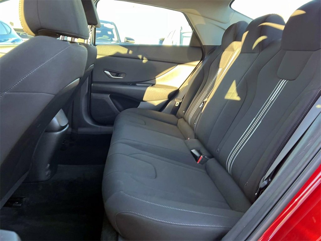 Certified 2023 Hyundai Elantra SEL w/ Convenience Package image 10