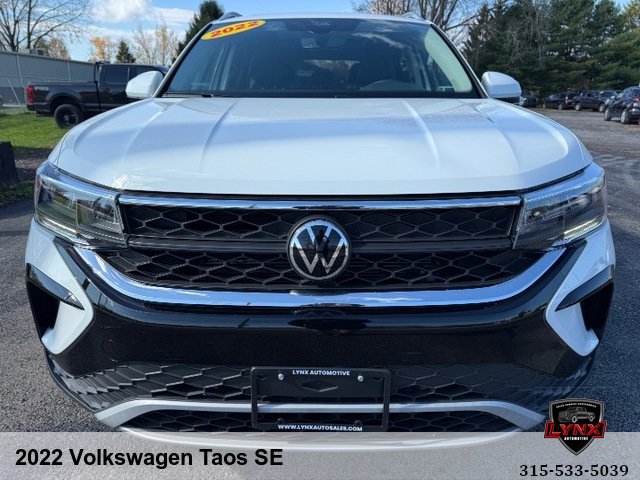 Used 2022 Volkswagen Taos SE w/ Panoramic Sunroof Package image 8