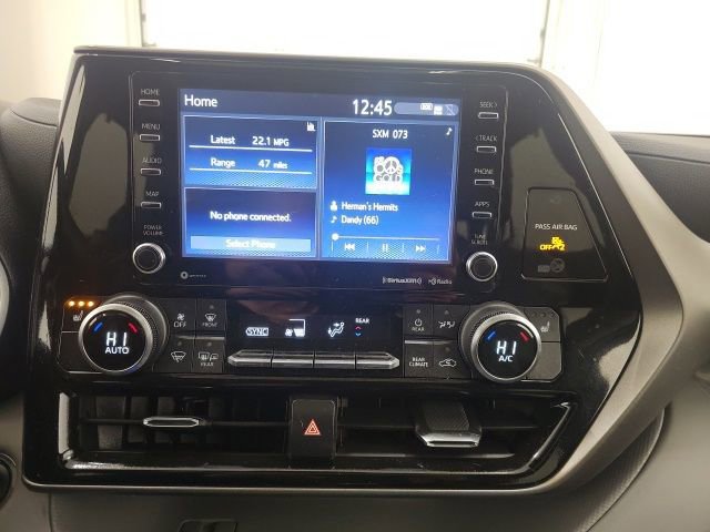 Used 2022 Toyota Highlander XLE image 25