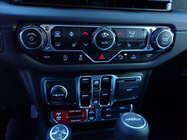 New 2025 Jeep Gladiator Rubicon image 18