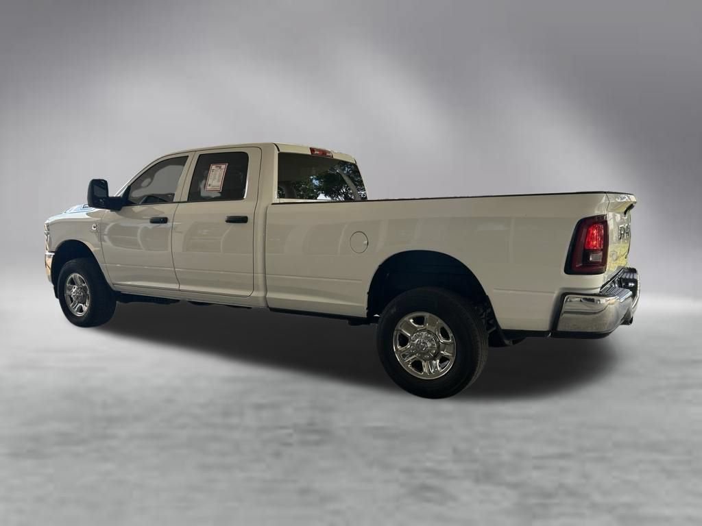 Used 2025 RAM 2500 Tradesman w/ Chrome Appearance Group AWD/4WD image 4