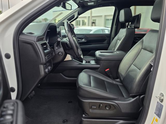 Used 2022 Chevrolet Suburban Z71 w/ Luxury Package AWD/4WD image 18