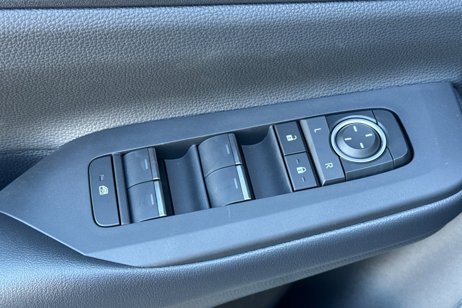 New 2026 Toyota Prius Plug-In Hybrid image 14