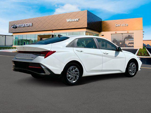 New 2025 Hyundai Elantra Blue FWD image 8