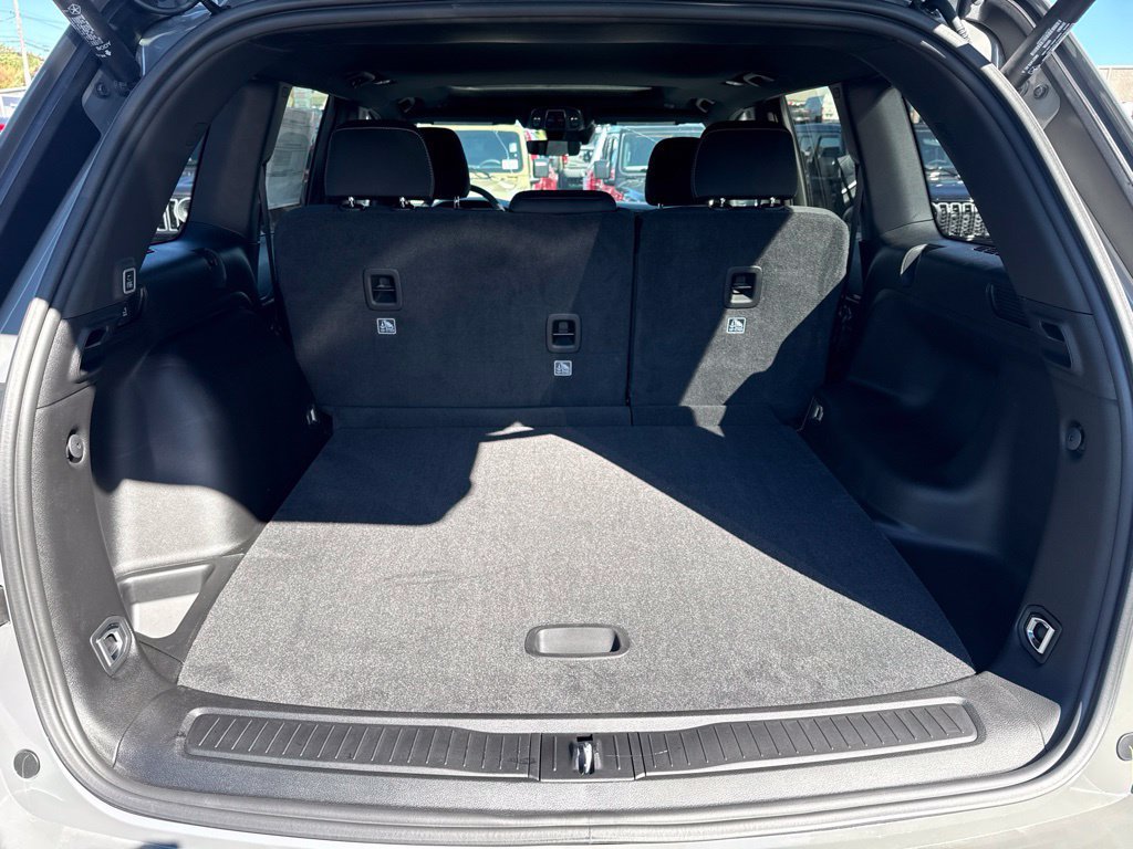 New 2027 Jeep Grand Cherokee Laredo X AWD/4WD image 23