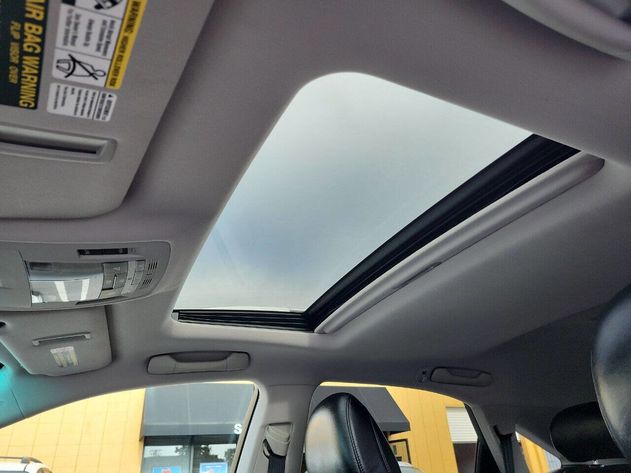 Used 2011 Lexus RX 350 2WD image 16