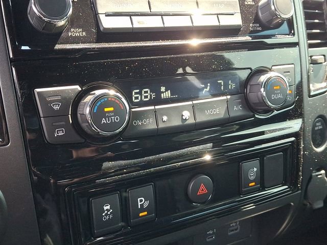 Used 2024 Nissan Titan PRO-4X w/ Off Road Protection Package image 18