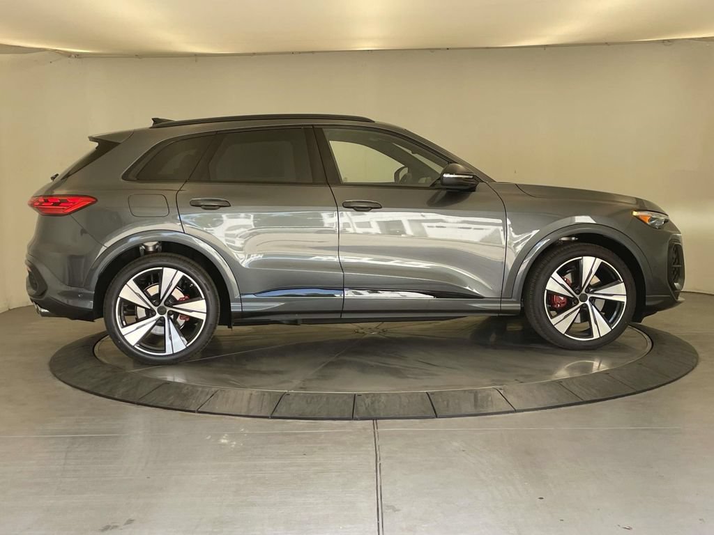 New 2026 Audi SQ5 Premium Plus AWD/4WD image 8