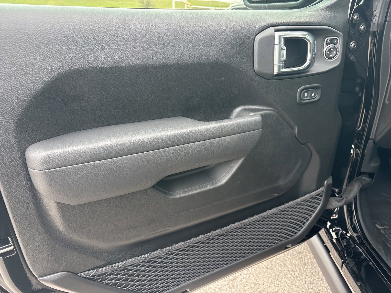 New 2025 Jeep Wrangler Willys image 9