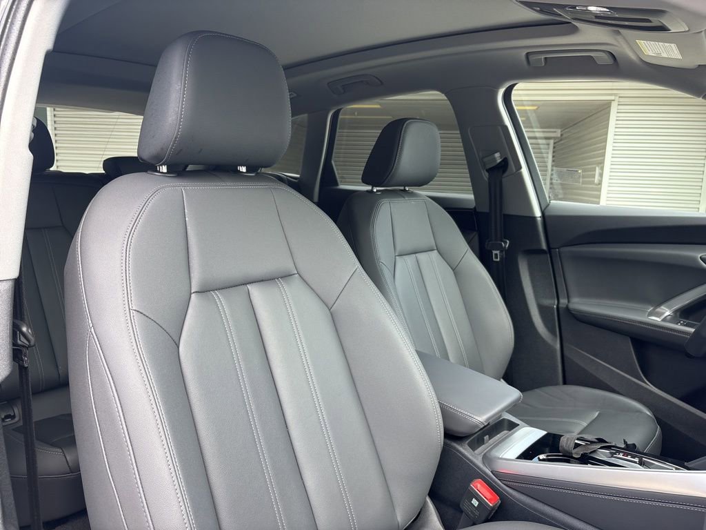 Certified 2025 Audi Q5 Premium w/ Convenience Package image 16