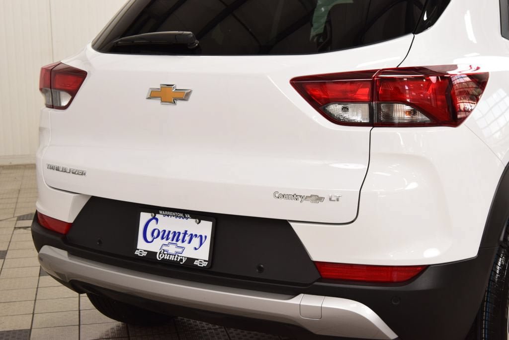New 2026 Chevrolet TrailBlazer LT w/ Convenience Package FWD image 19
