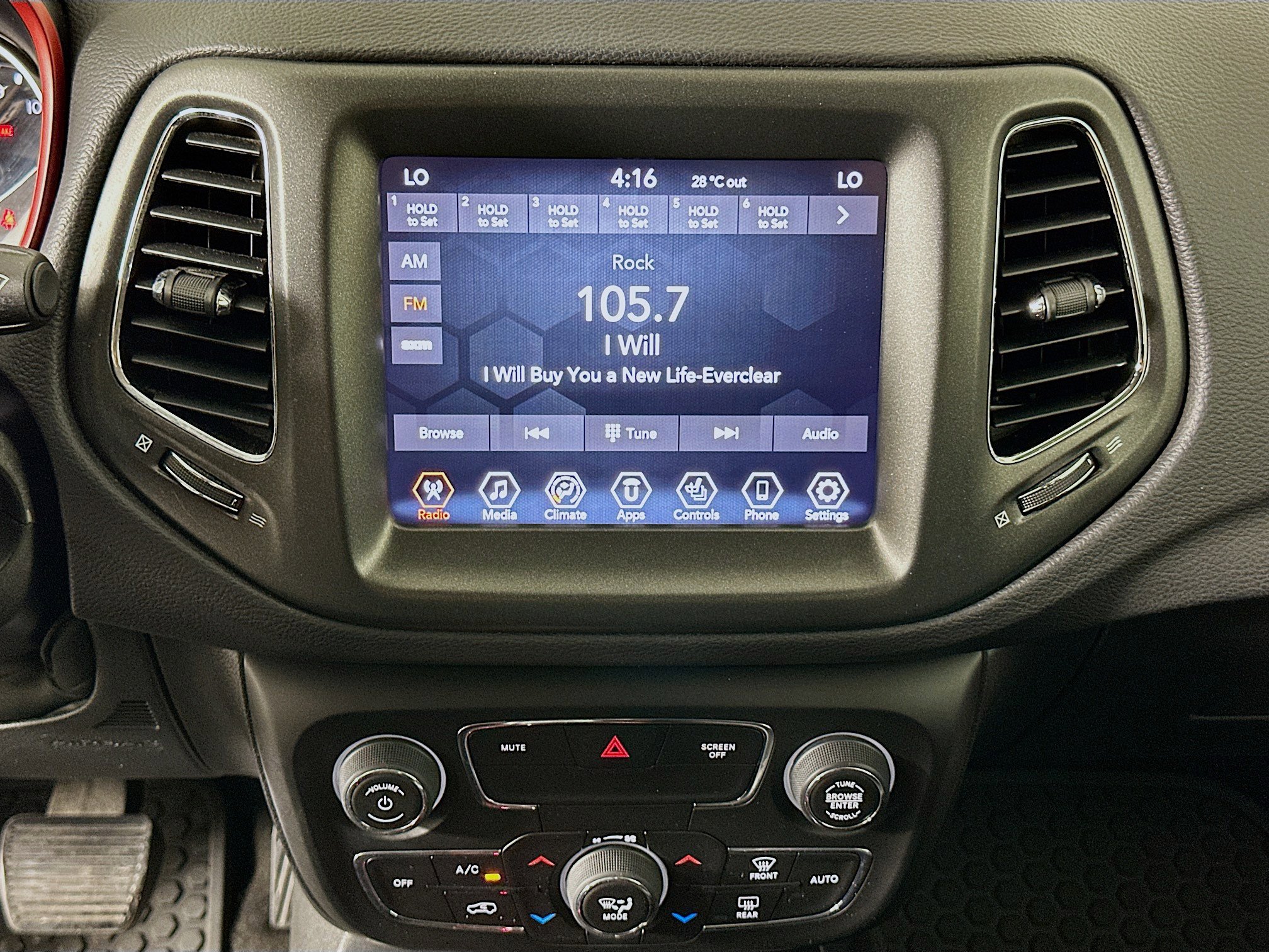 Used 2020 Jeep Compass Trailhawk w/ Cold Weather Group image 21