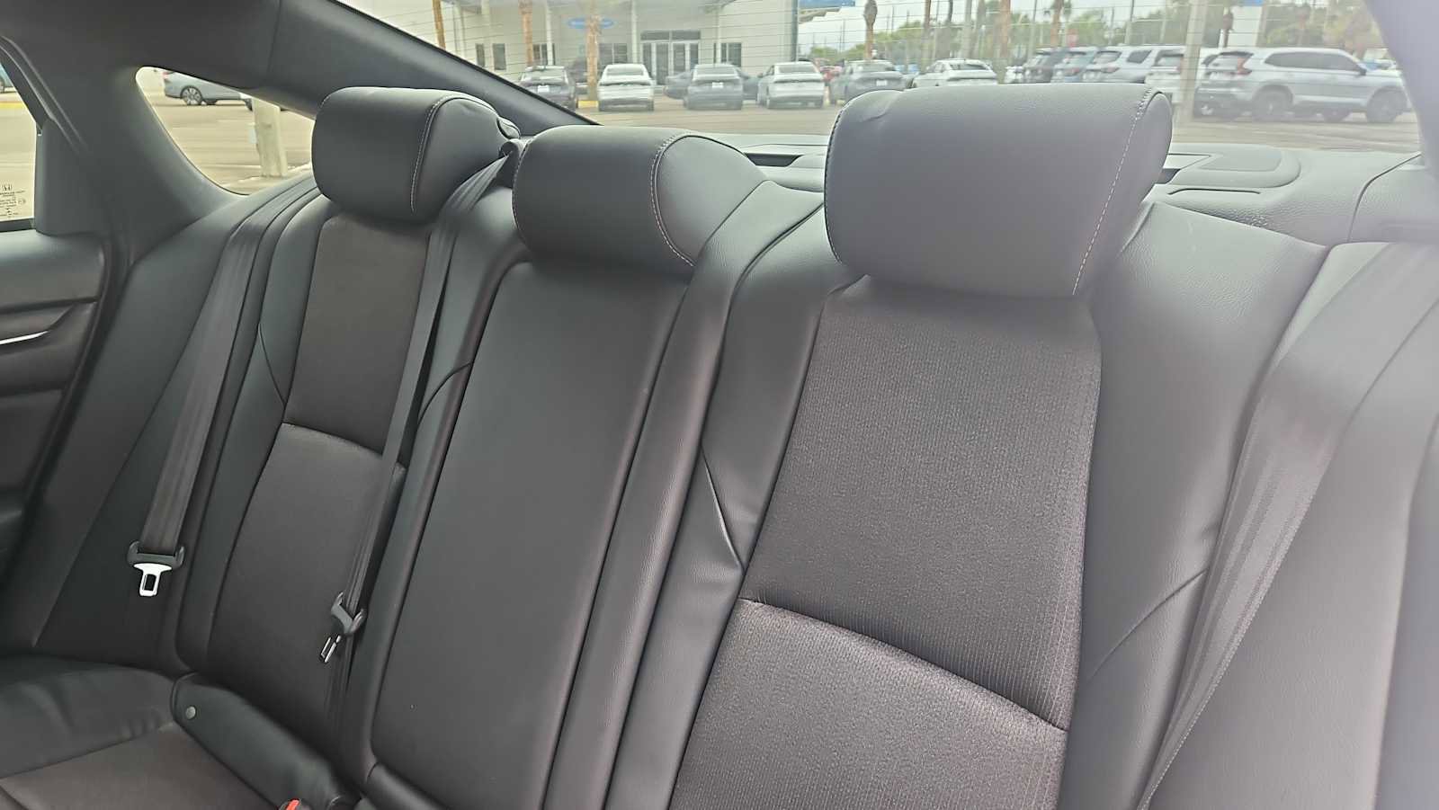 Used 2018 Honda Accord Sport image 24