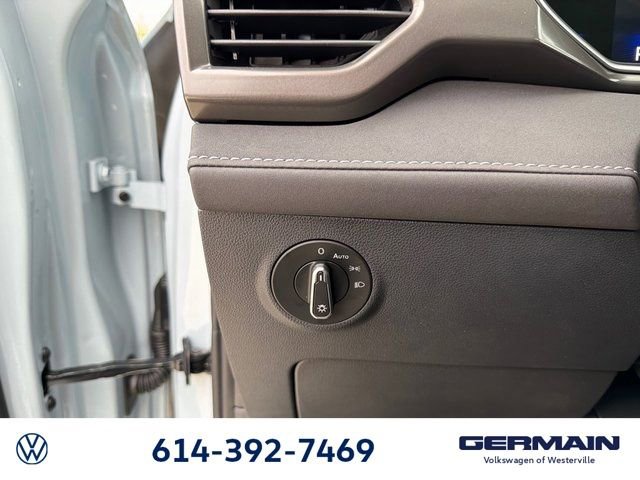 New 2026 Volkswagen Taos SE image 24