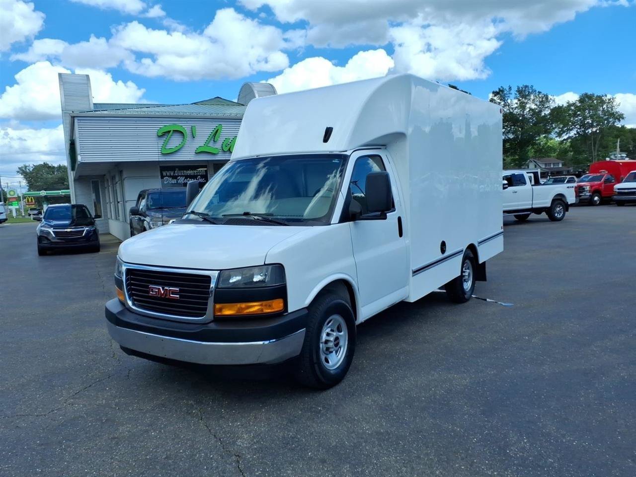 Used 2023 GMC Savana 3500 w/ Power Convenience Package RWD image 1