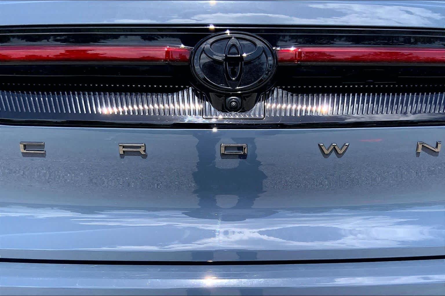 Certified 2026 Toyota Crown AWD/4WD image 10