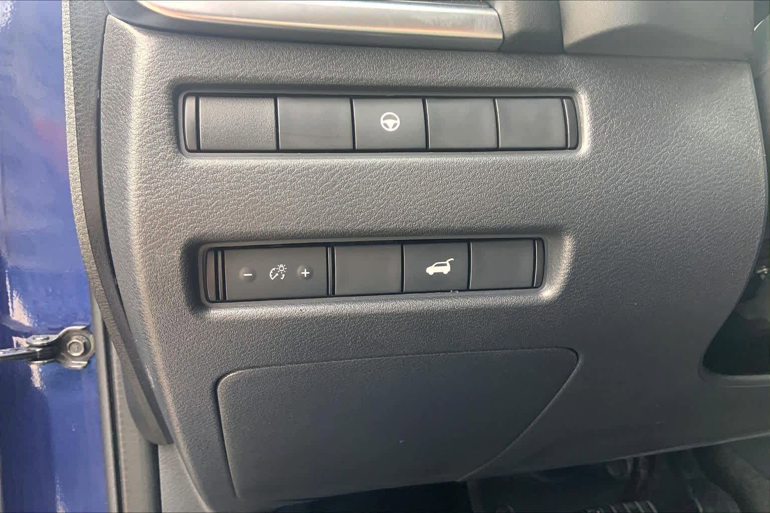 Used 2023 Nissan Rogue SV w/ SV Premium Package AWD/4WD image 35