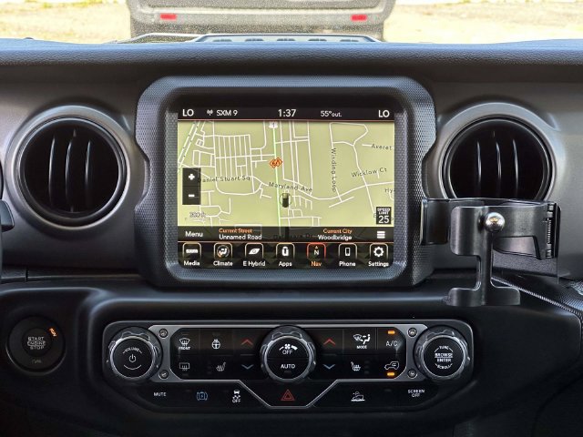 Used 2023 Jeep Wrangler Unlimited w/ Cold Weather Group AWD/4WD image 2