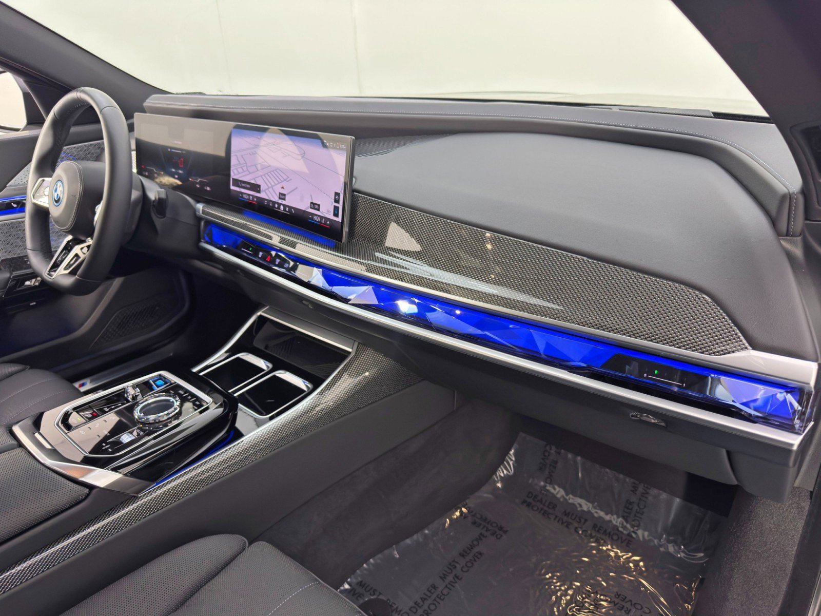 Used 2023 BMW i7 xDrive60 w/ Parking Assistance Package image 16