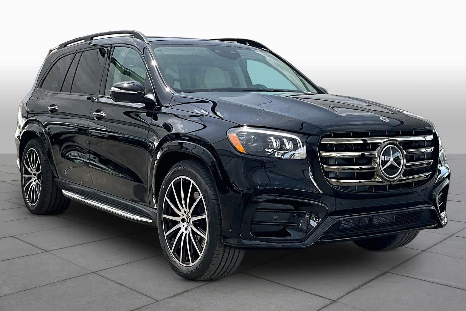 New 2026 Mercedes-Benz GLS 450 4MATIC image 2