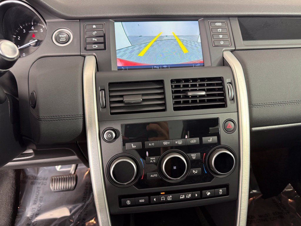 Used 2019 Land Rover Discovery Sport HSE AWD/4WD image 16