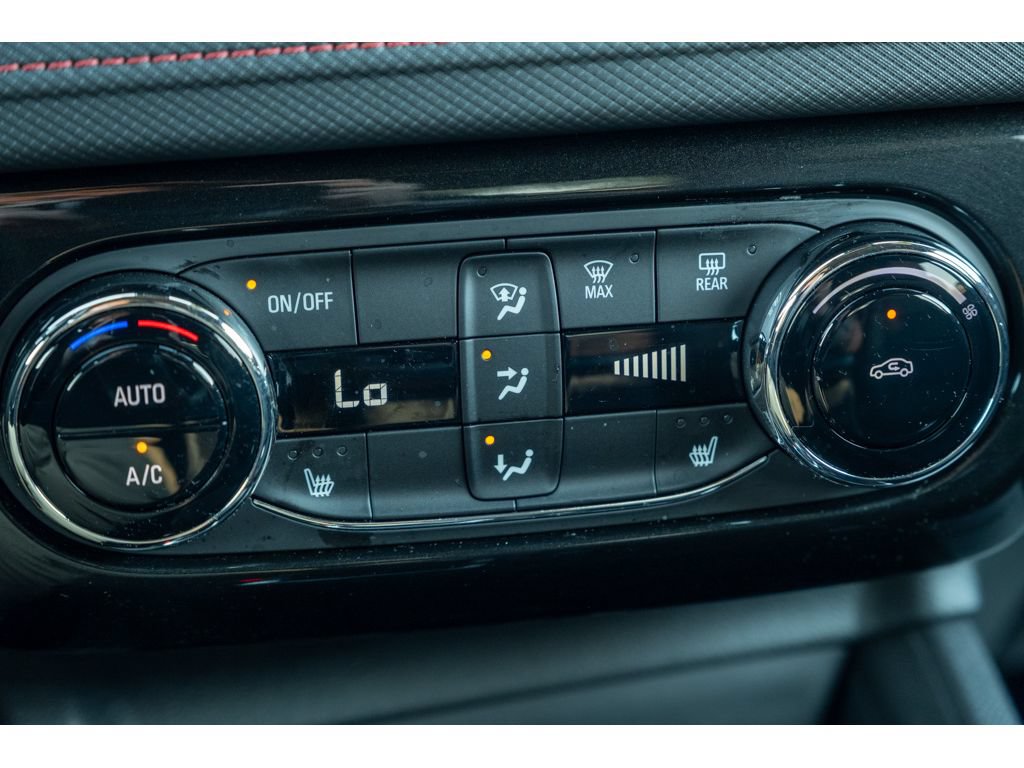 Used 2024 Chevrolet TrailBlazer RS w/ Convenience Package FWD image 28