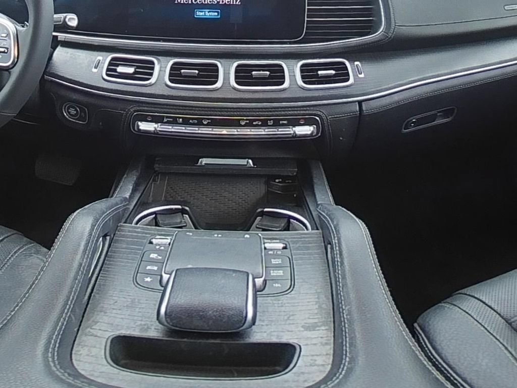 Used 2023 Mercedes-Benz GLE 350 4MATIC image 29