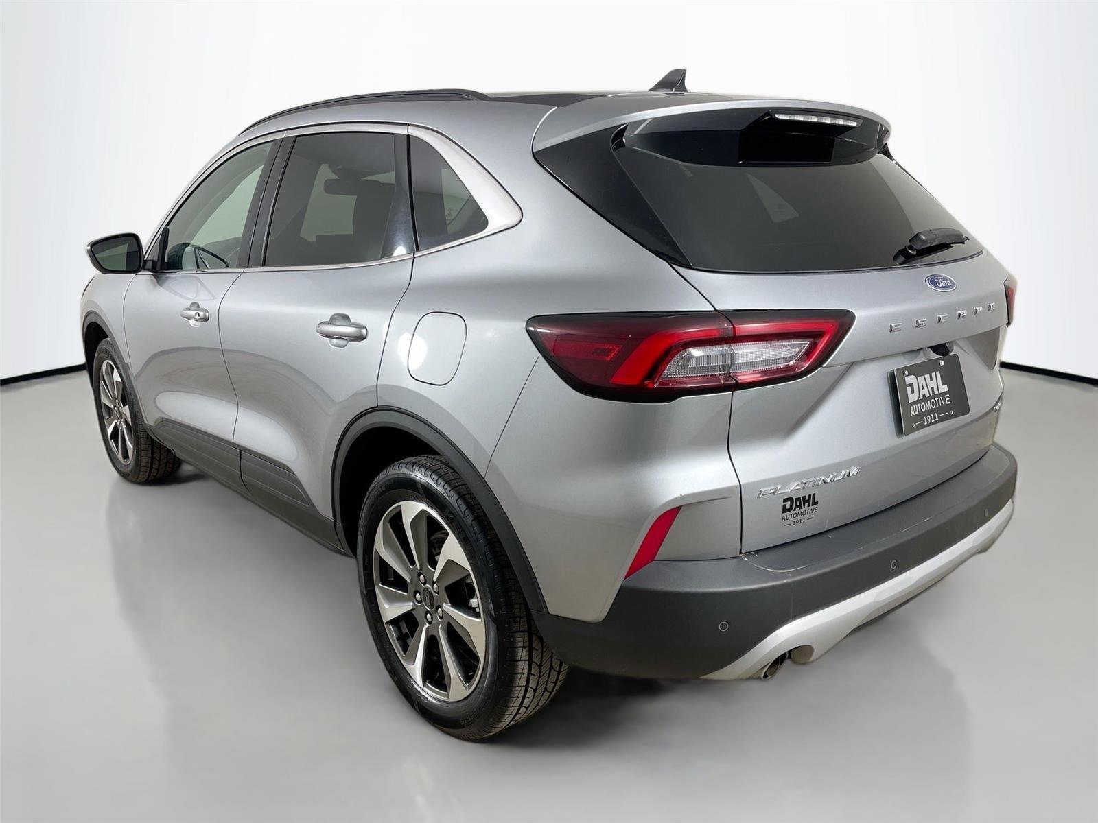 Used 2024 Ford Escape Platinum image 10