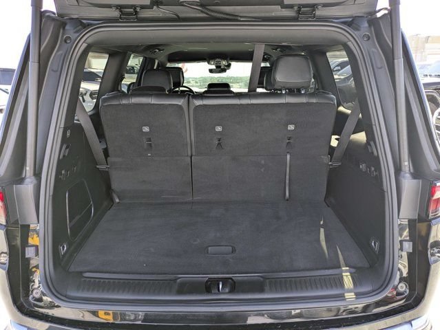 Used 2022 Jeep Wagoneer Series II RWD image 12