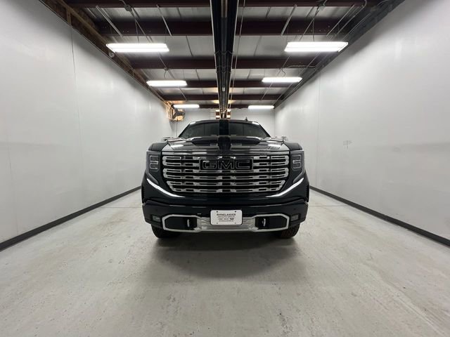 Certified 2023 GMC Sierra 1500 Denali w/ Denali Reserve Package AWD/4WD image 3