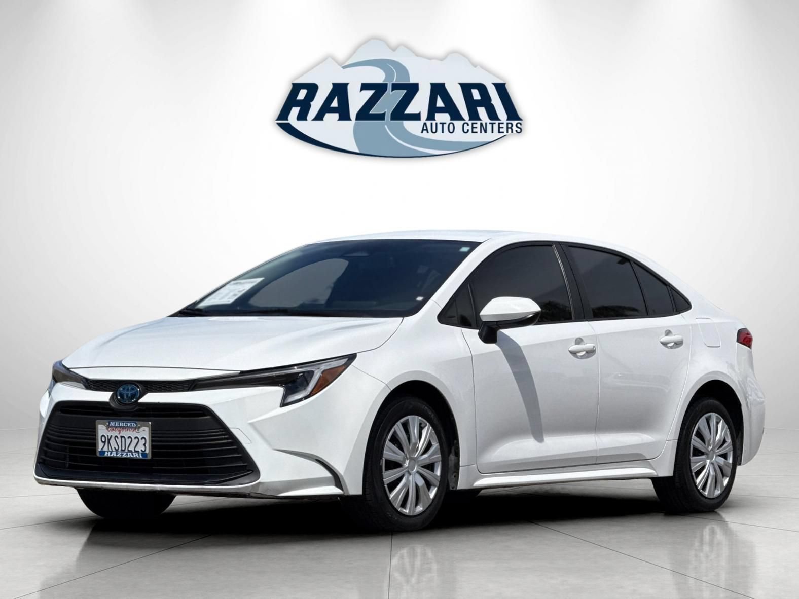 Used 2024 Toyota Corolla LE FWD image 7