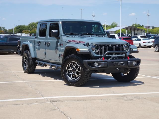 Used 2024 Jeep Gladiator Rubicon AWD/4WD image 2