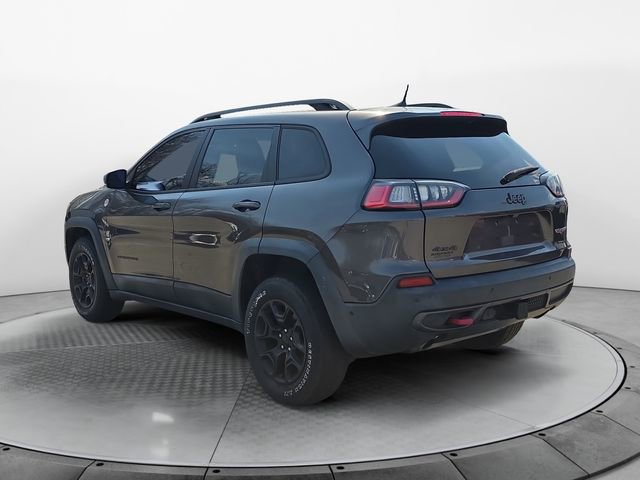 Used 2019 Jeep Cherokee Trailhawk image 3
