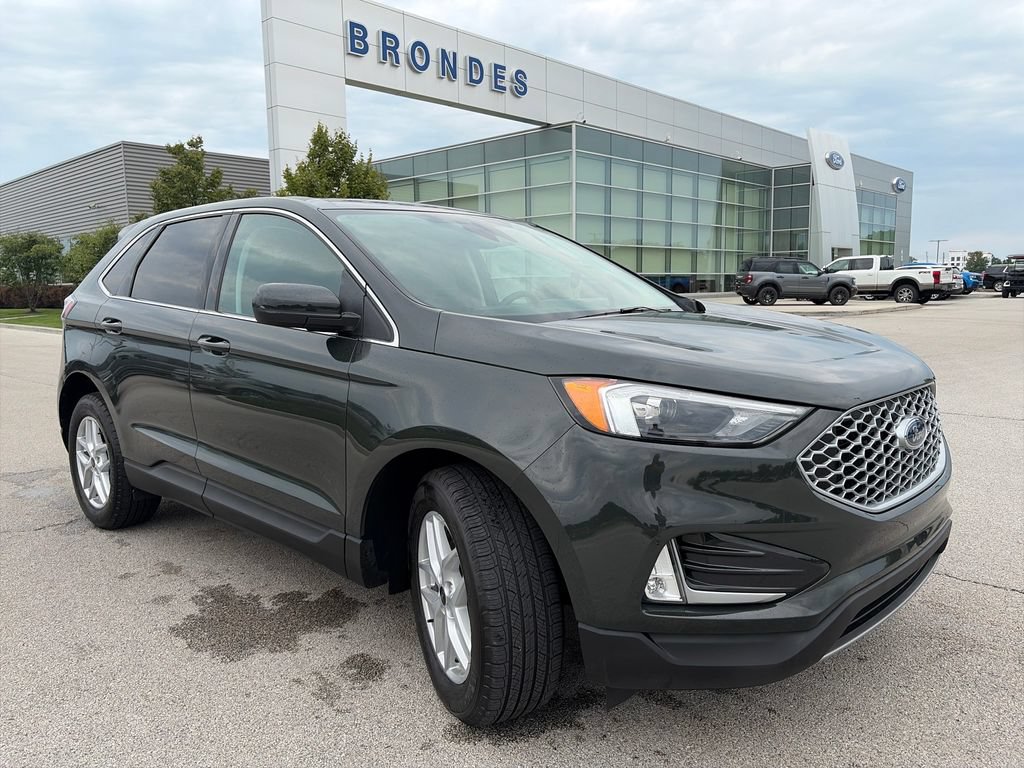 Used 2024 Ford Edge SEL w/ Convenience Package