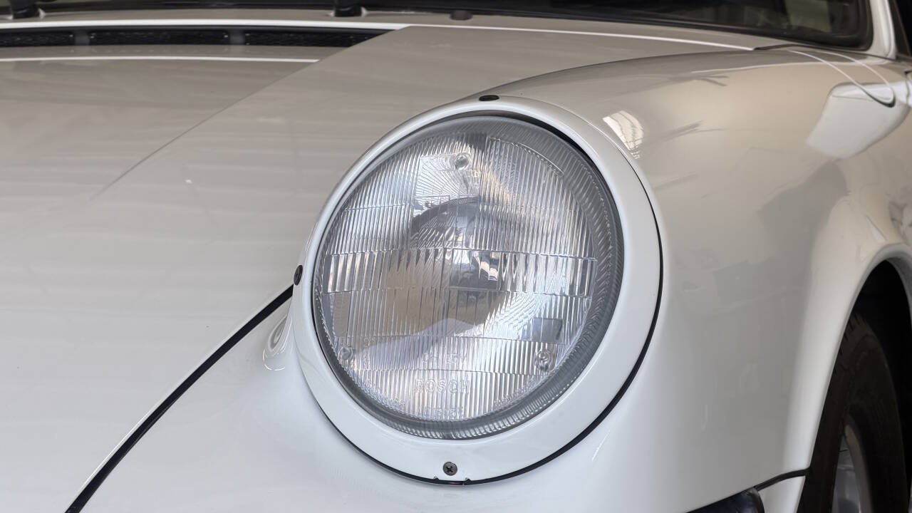 Used 1987 Porsche 911 Carrera RWD image 43