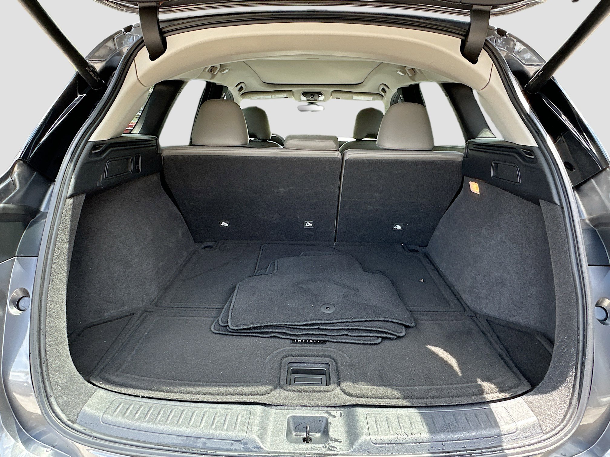 Used 2023 INFINITI QX50 Luxe w/ Cargo Package FWD image 27