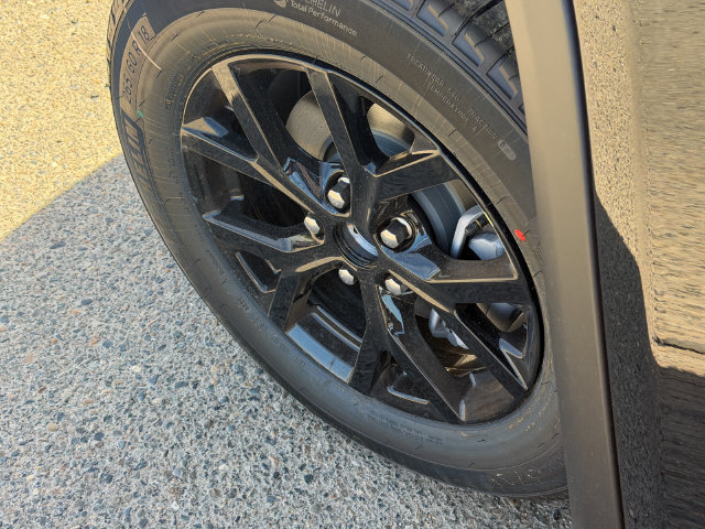 New 2026 Jeep Grand Cherokee Altitude AWD/4WD image 10