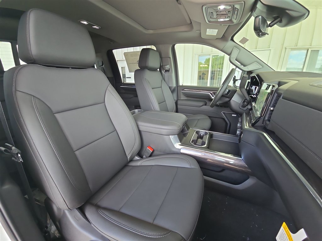 New 2026 Chevrolet Silverado 2500 LTZ w/ LTZ Convenience Package AWD/4WD image 28