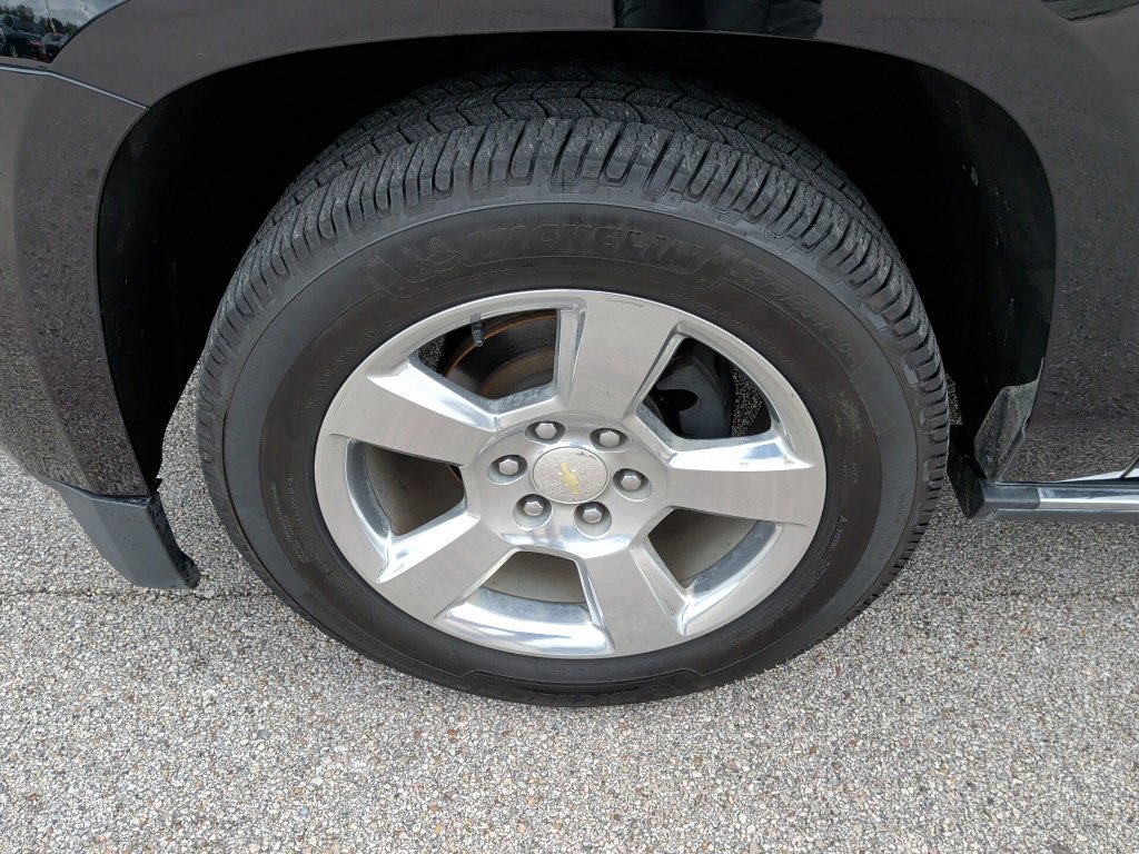 Used 2020 Chevrolet Suburban Premier w/ Max Trailering Package AWD/4WD image 50