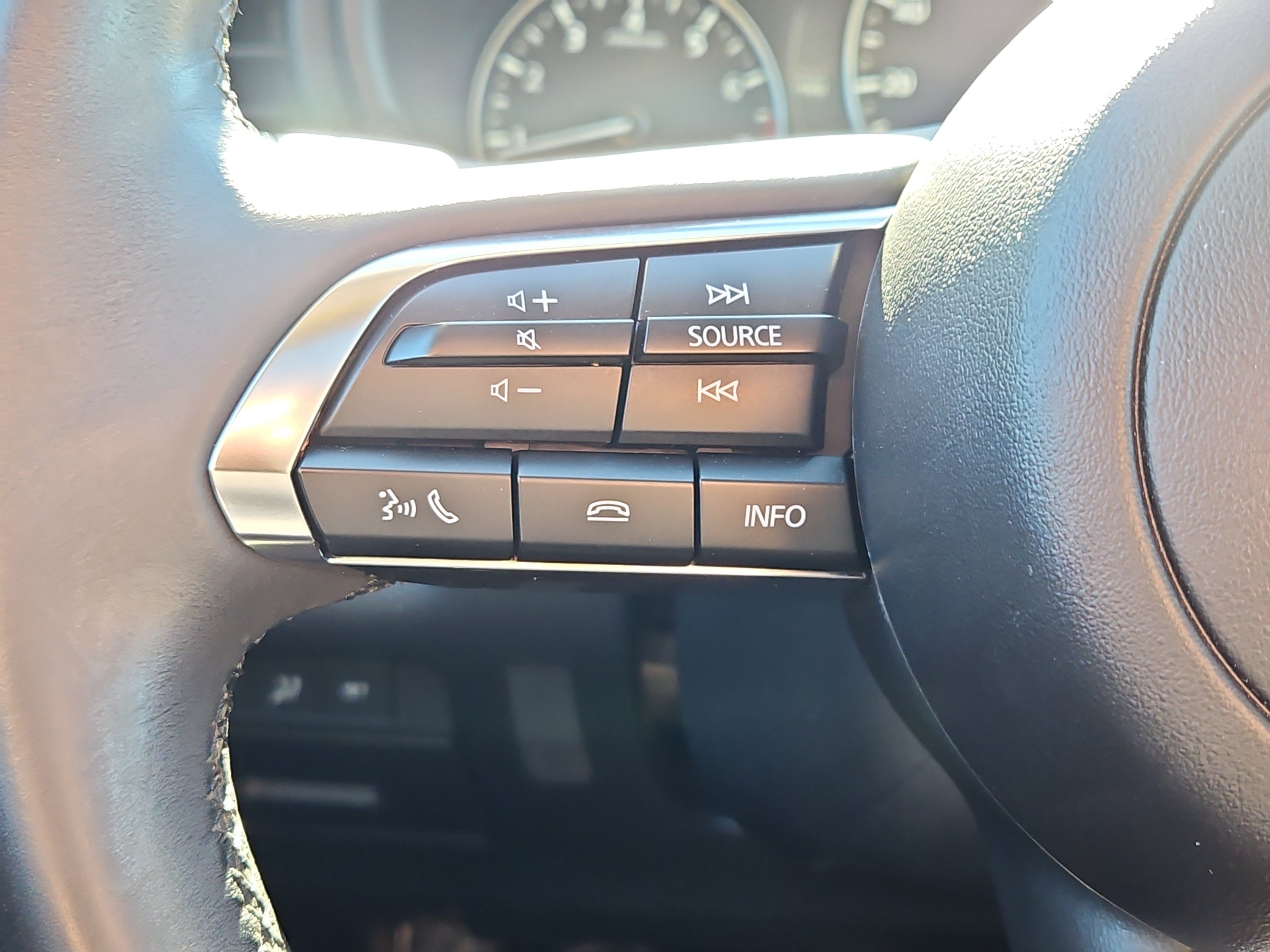 Used 2024 MAZDA CX-30 AWD 2.5 S w/ Preferred Package image 17