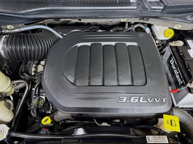 Used 2012 Dodge Grand Caravan SXT image 30