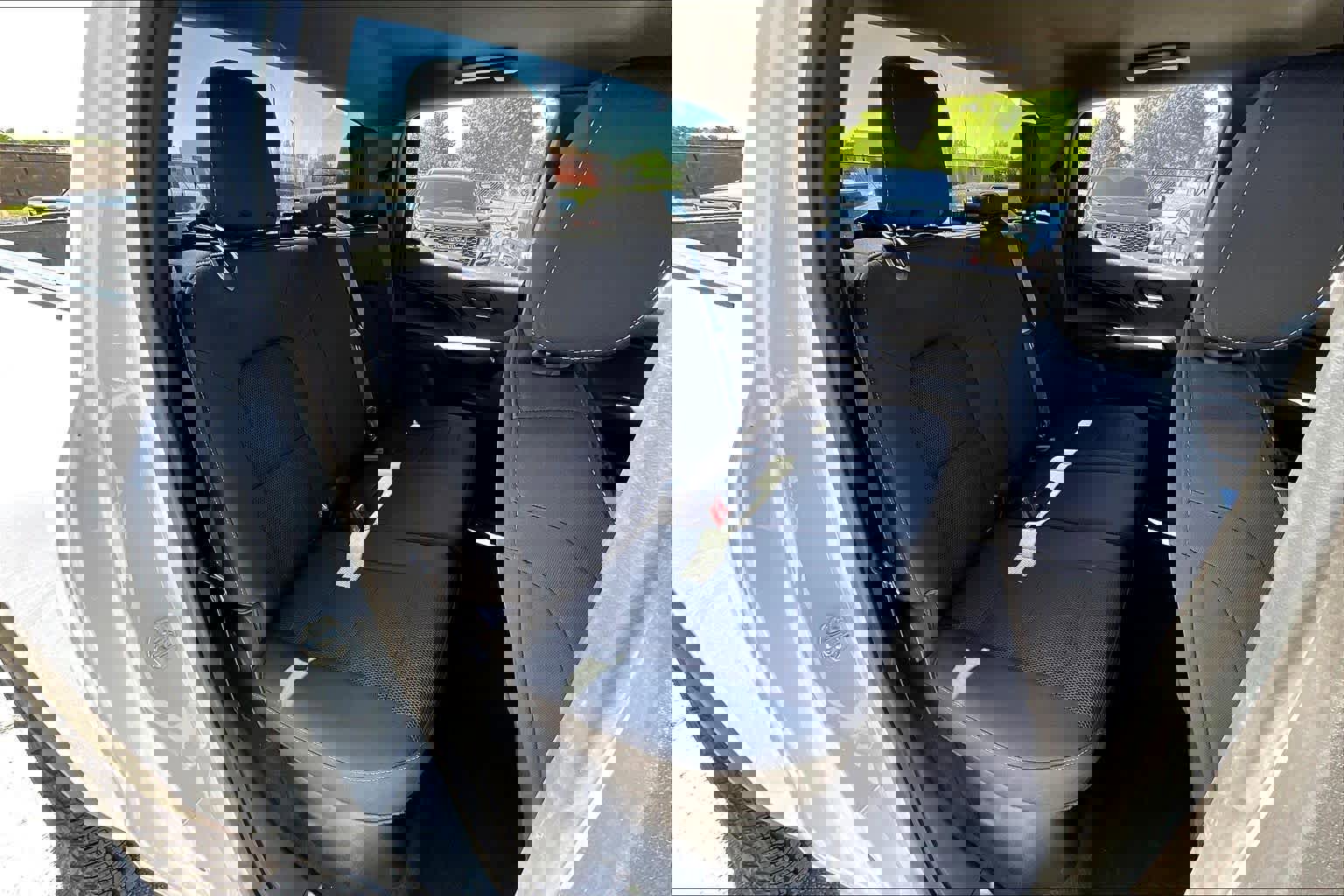 Used 2024 GMC Canyon Elevation image 20