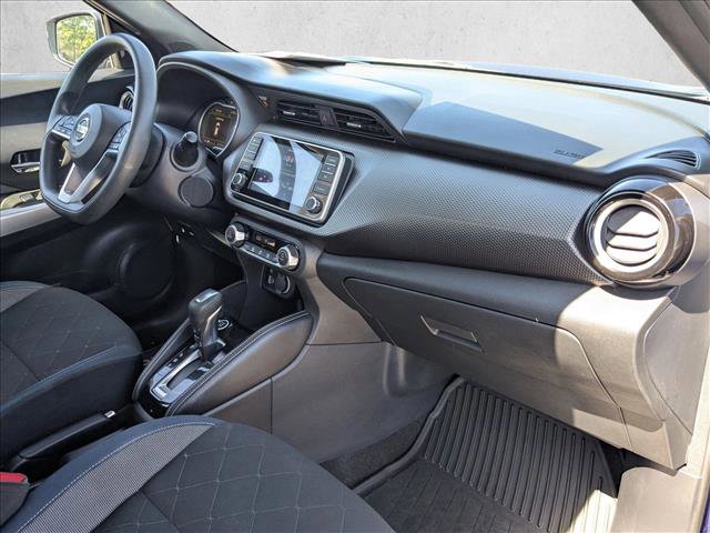 Used 2018 Nissan Kicks SV image 20