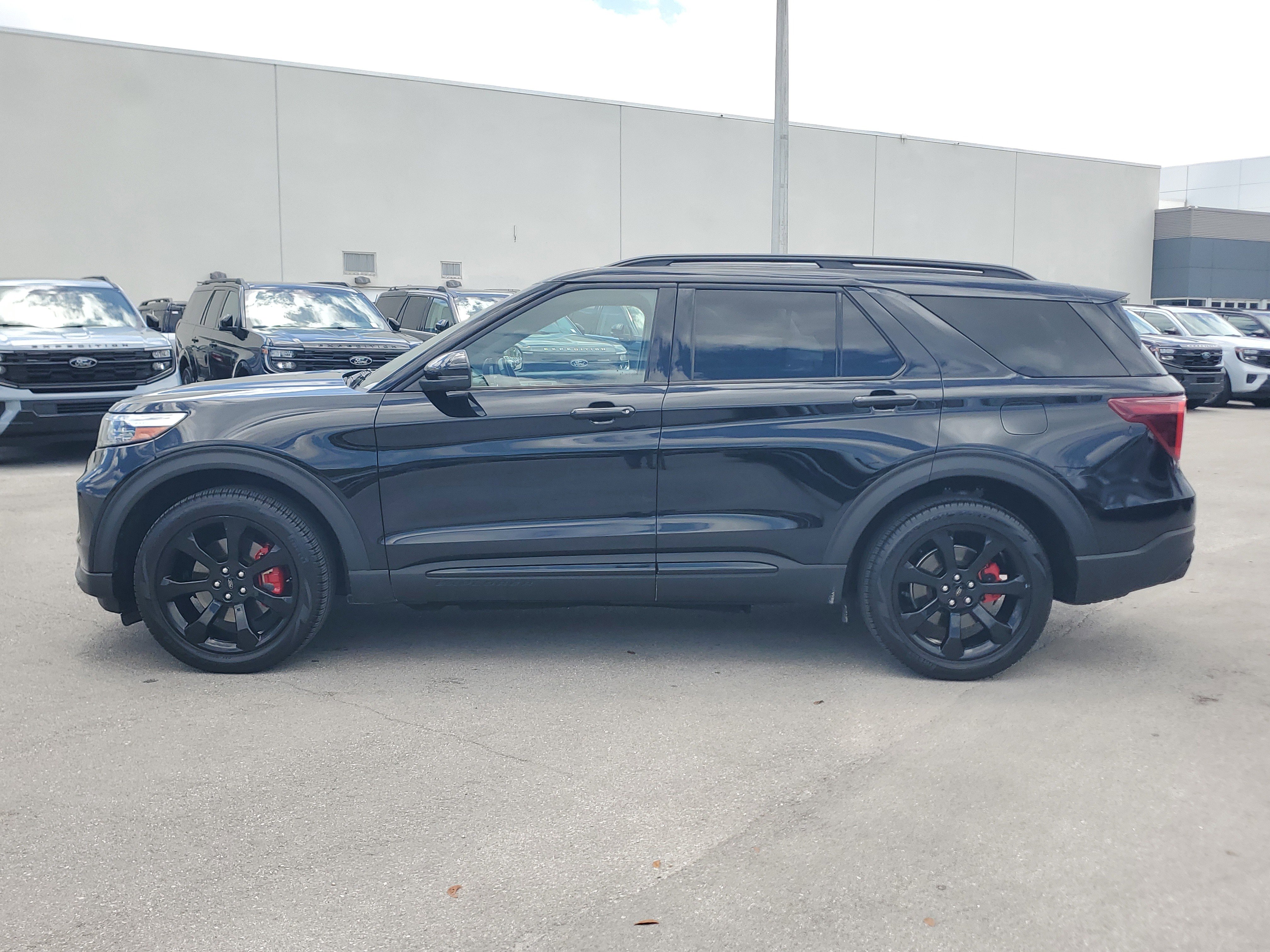 Used 2023 Ford Explorer ST w/ Equipment Group 401A AWD/4WD image 8