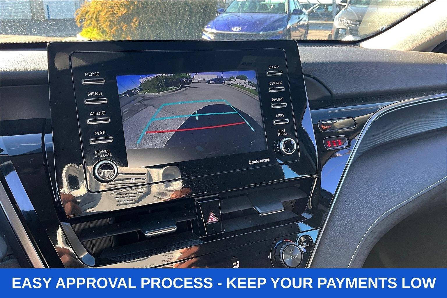 Used 2022 Toyota Camry SE FWD image 18