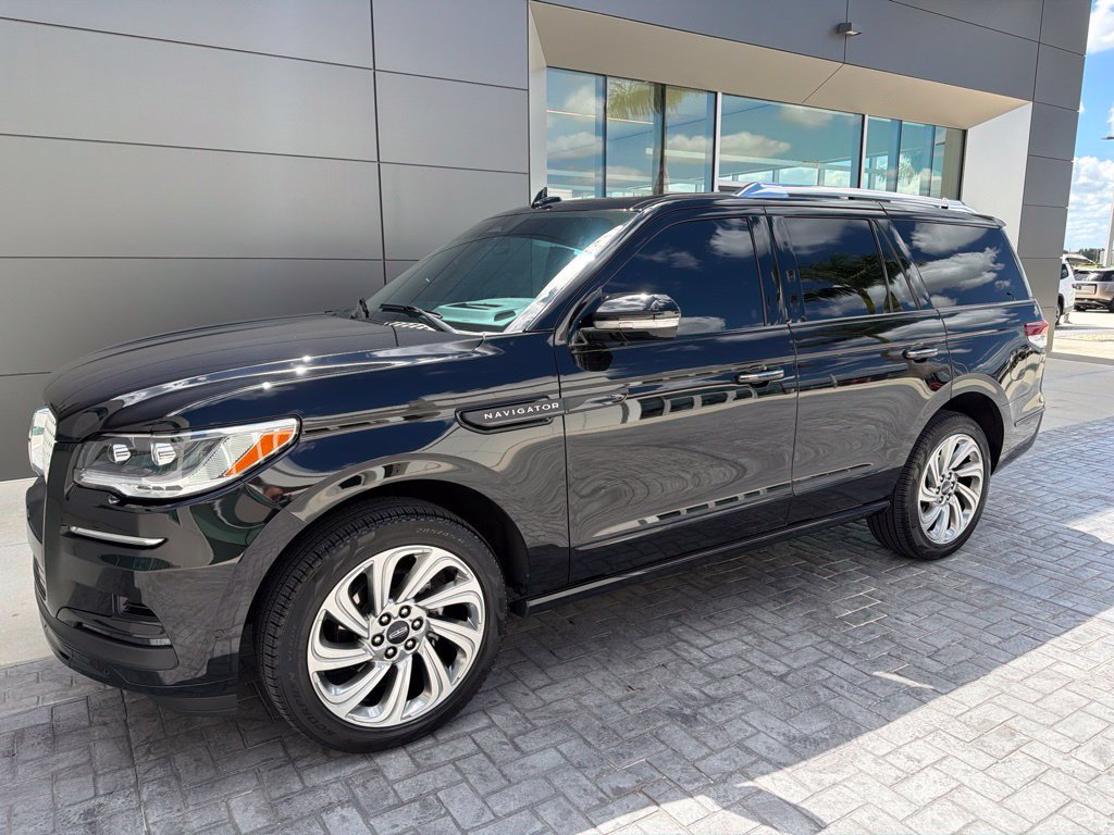 Used 2024 Lincoln Navigator Reserve