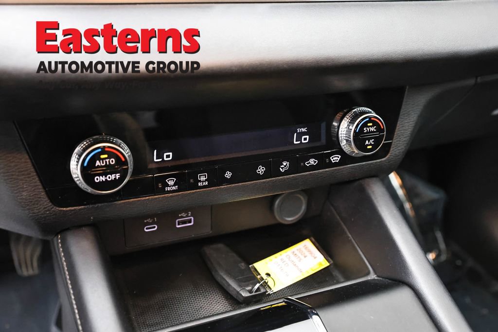 Used 2024 Mitsubishi Outlander ES AWD/4WD image 19