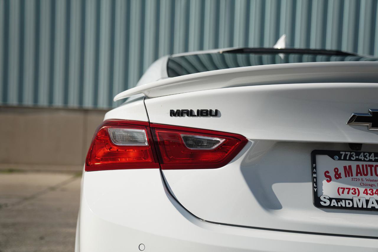 Used 2022 Chevrolet Malibu RS FWD image 16