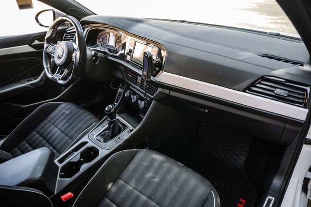 Used 2020 Volkswagen Jetta GLI FWD image 23