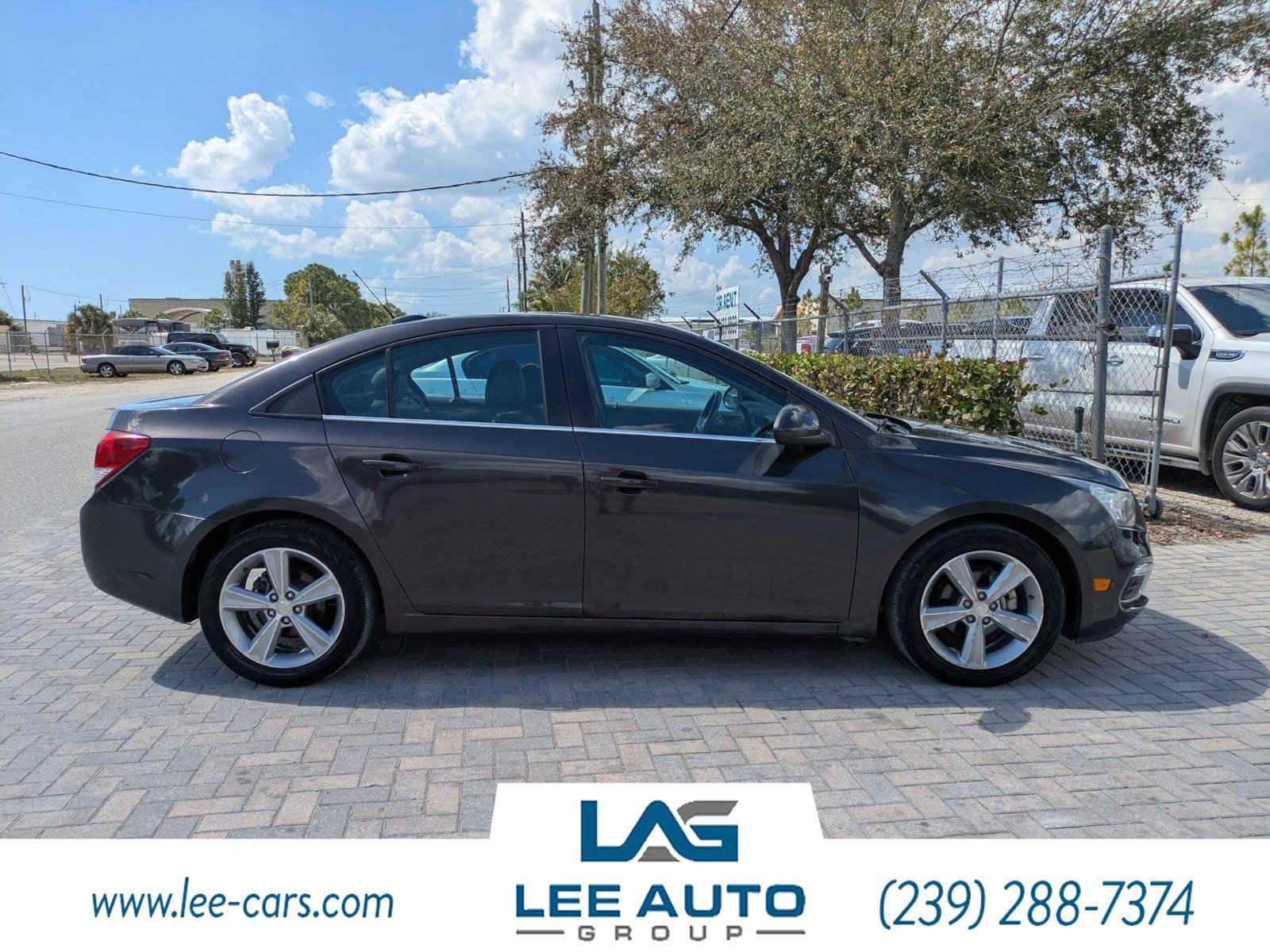 Used 2015 Chevrolet Cruze LT image 2